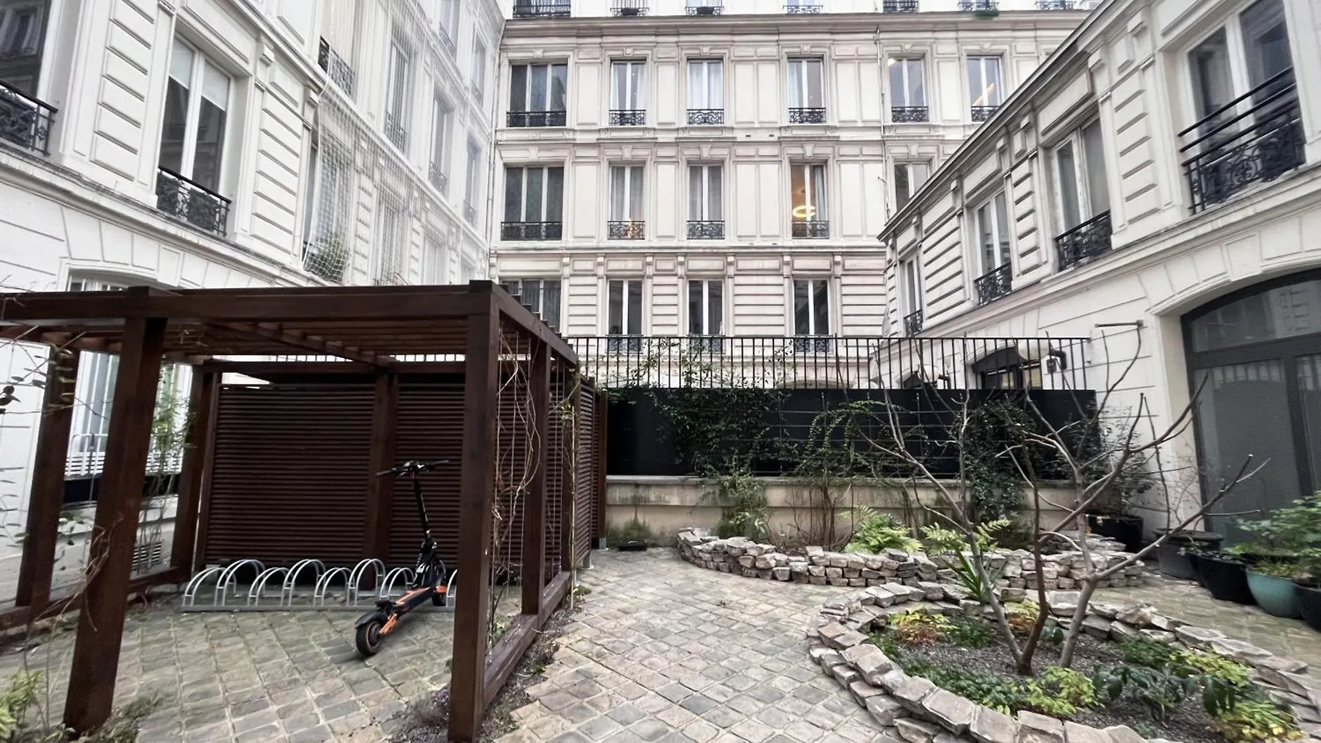 Apartment 09 - Stylish Duplex Champs-elysees