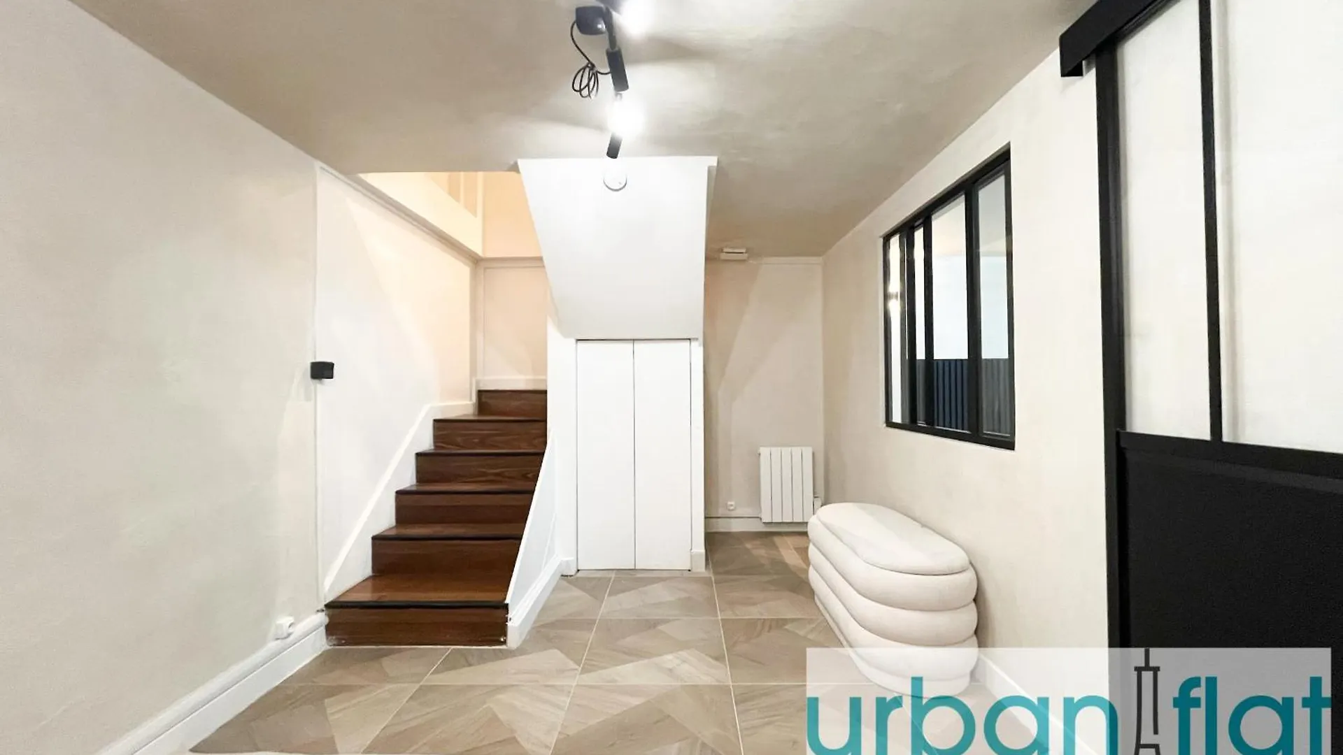 09 - Stylish Duplex Champs-elysees Apartament Paryż